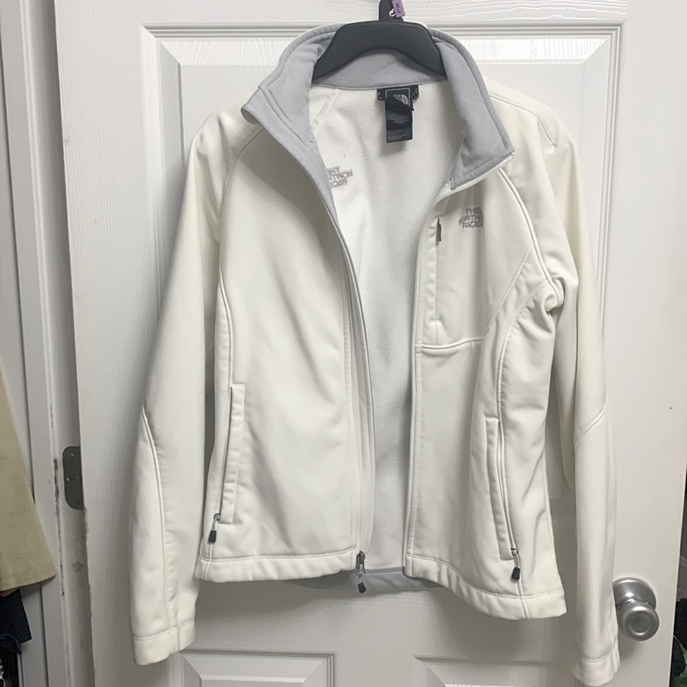 Women’s white north face jacket